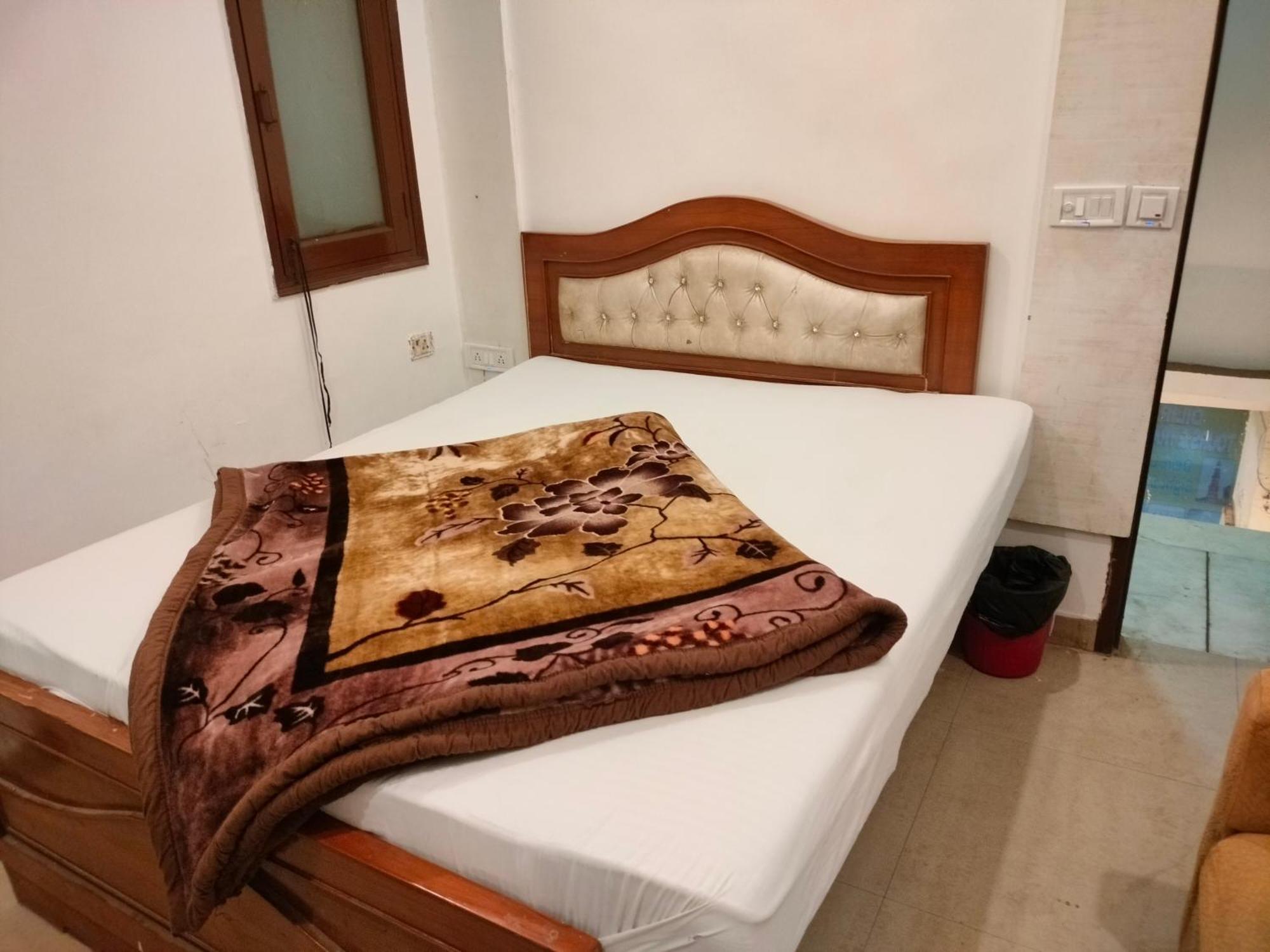 Hotel Geetanjali Inn New Delhi Exterior photo