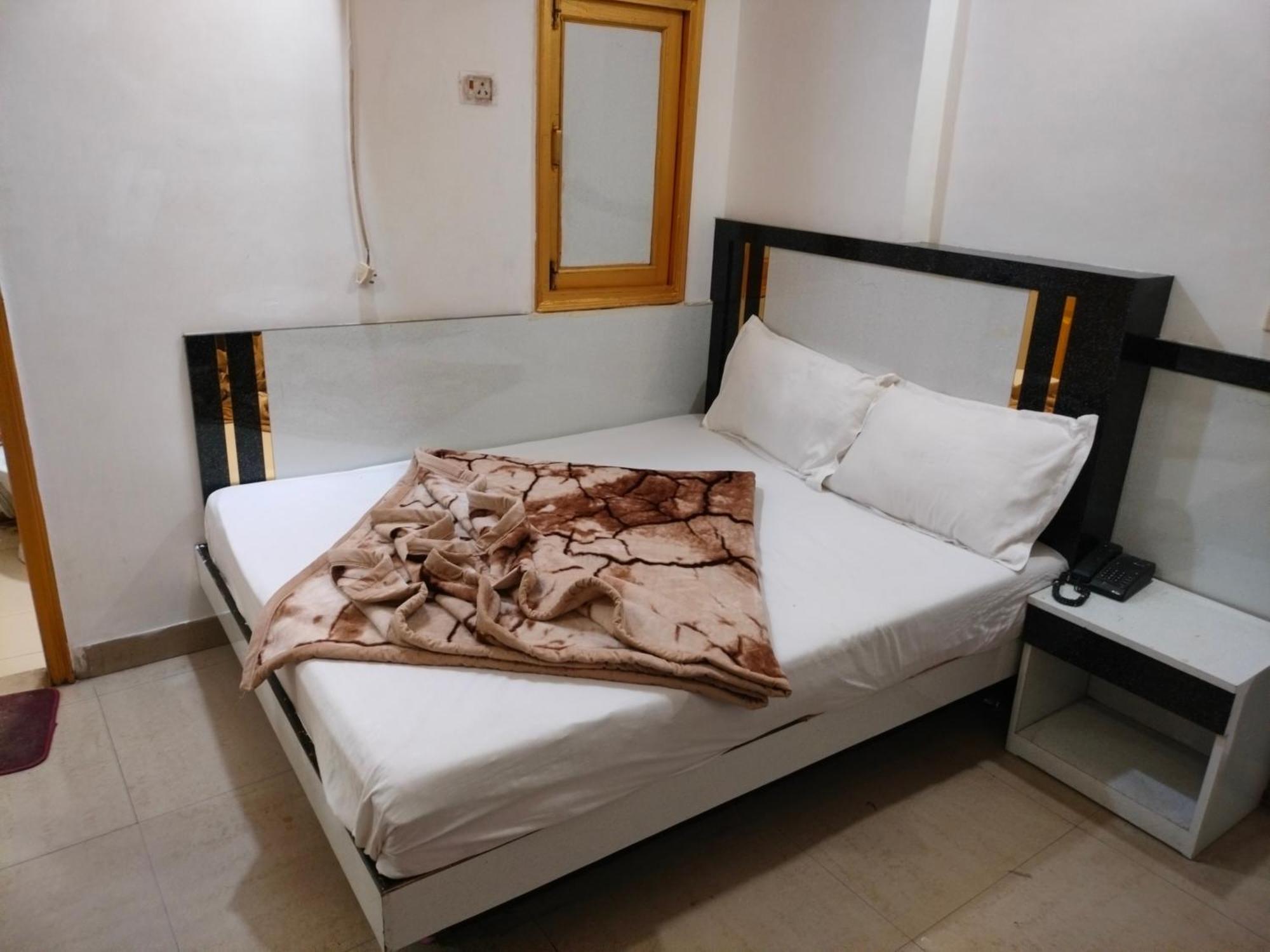 Hotel Geetanjali Inn New Delhi Exterior photo