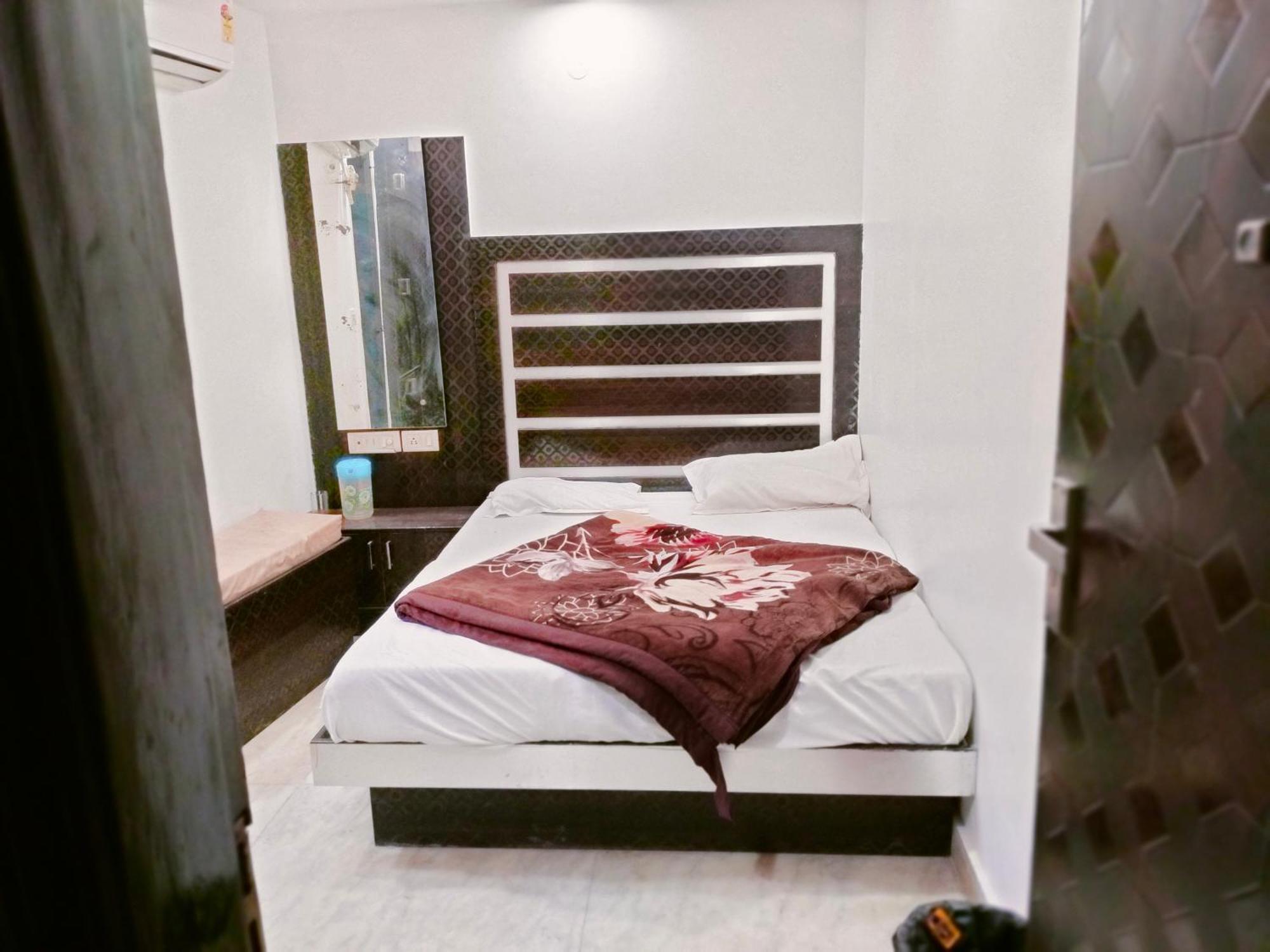 Hotel Geetanjali Inn New Delhi Exterior photo